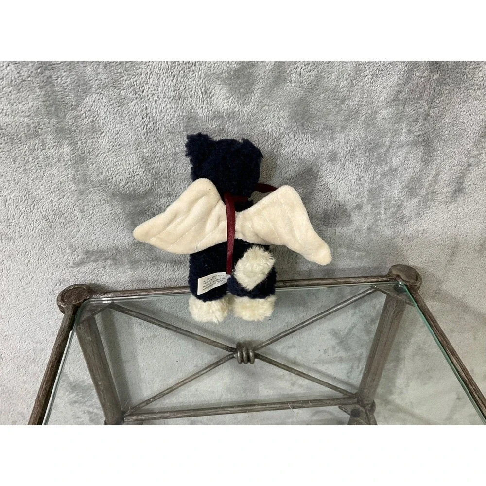 Boyds Bears vtg hand